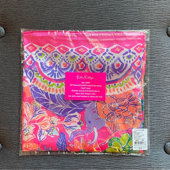 Lilly Pulitzer silk scarf - Picture 3 of 3